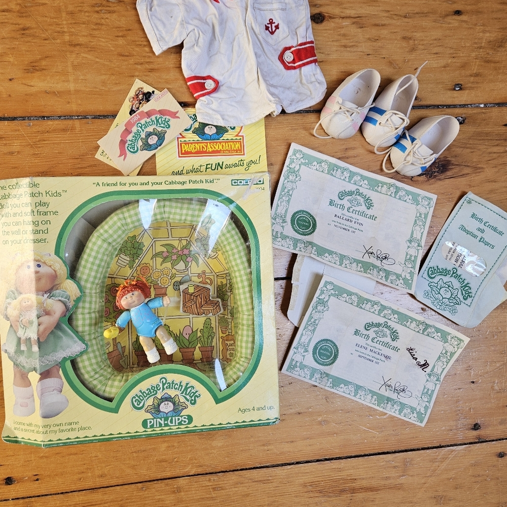 Original Cabbage Patch Kid miniature set outfit birth certificates and sneakers